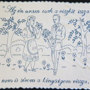 Falvédő, Az én uram csak a viszkit, hímzett 82x55 cm