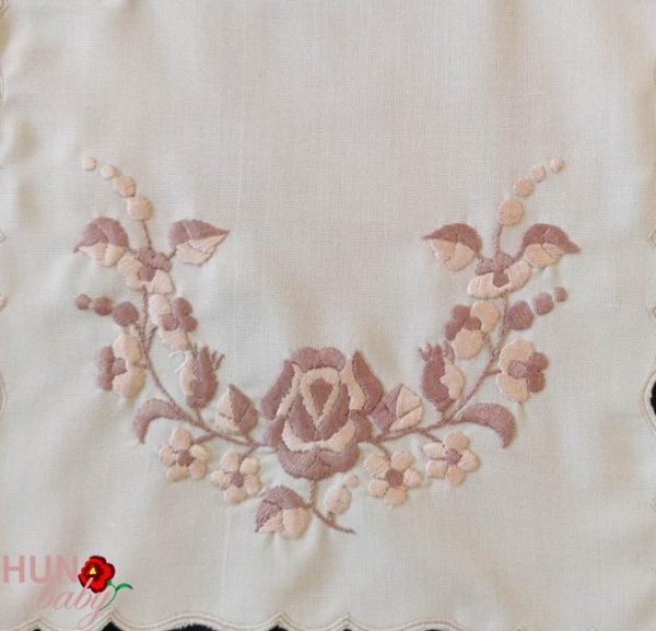 Hímzett terítő drapp kalocsai 53x26 cm