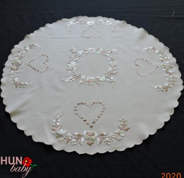 Hímzett terítő drapp kalocsai kör 55cm