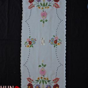 Hímzett terítő futó kalocsai luggalt 84x36 cm