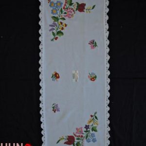 Hímzett terítő futó kalocsai luggalt 88x36 cm