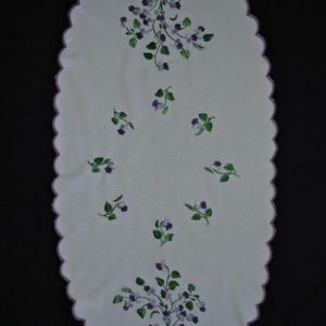 Hímzett terítő ibolyás futó 85x35 cm