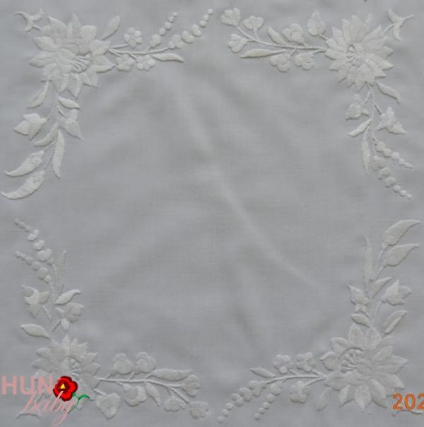 Hímzett terítő kalocsai fehér hímzés 45x45 cm