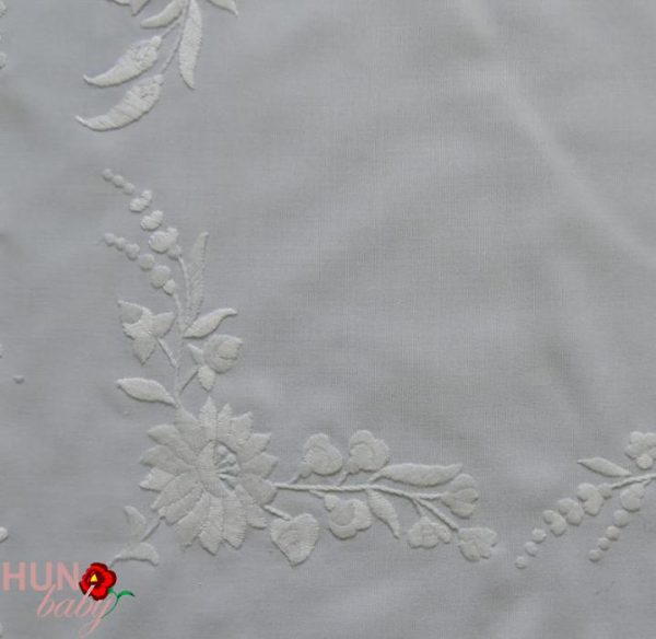 Hímzett terítő kalocsai fehér hímzés 45x45 cm