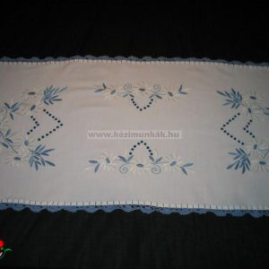 KÉK FUTÓ - kalocsai mintával
