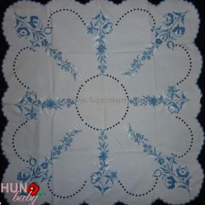 Hímzett terítő luggalt kalocsai 85x85 cm