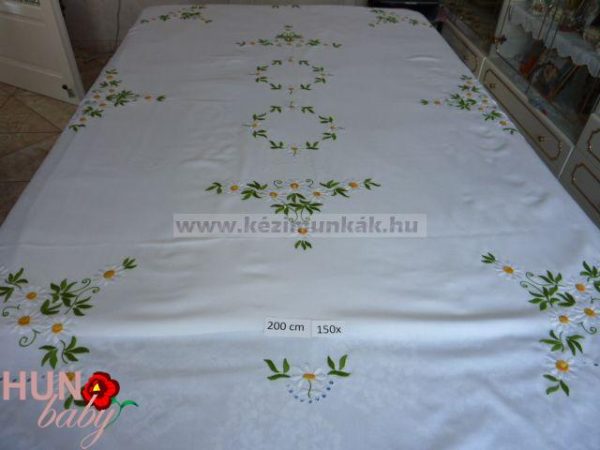 Hímzett terítő margarettás 180x140 cm