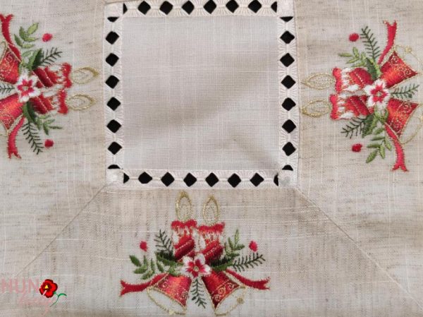 Karácsonyi terítő gépi drapp és fehér 45x30 cm