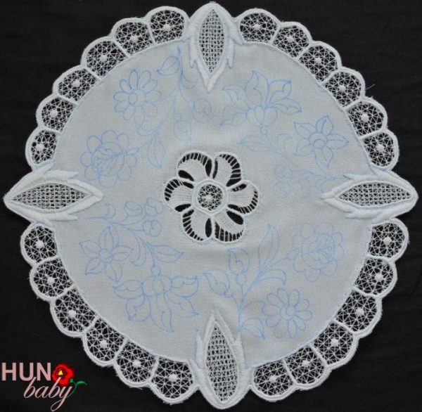 Előnyomott riselt kalocsai terítő 31x31 cm