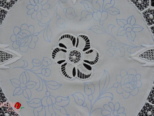 Előnyomott riselt kalocsai terítő 31x31 cm