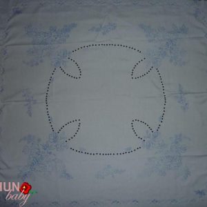 Előnyomott szegett fehér kalocsai 85x85 cm