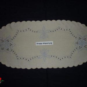 Előnyomott terítő Futó drapp szegett 85x36 cm