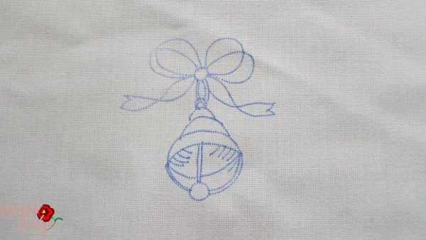 Karácsonyi terítő előnyomott szegett 85x35 cm