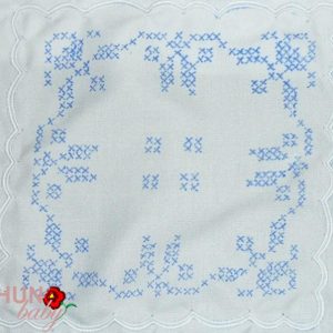 Keresztszemes előnyomott szegett 17x17 cm