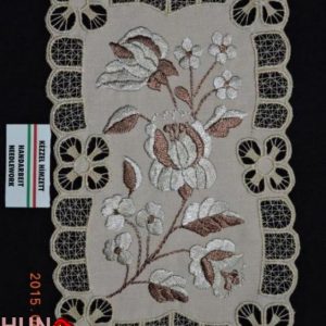Riselt drapp terítő 26x16 cm