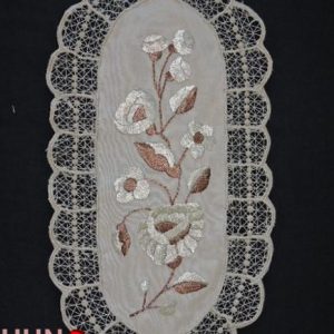 Riselt terítő drapp kalocsai 34x18 cm